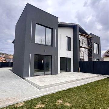 Продаж котеджу в Брюховичах