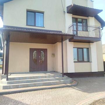 Довгострокова оренда 5к Дім Олексія Миргородського (Черняховського) вулиця