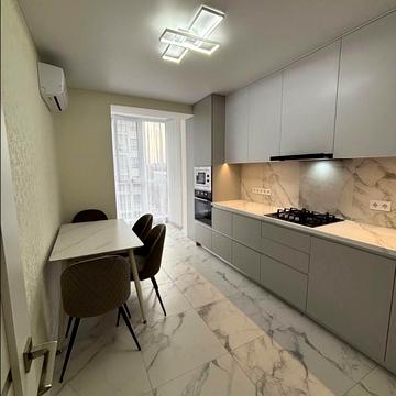 Сімейна вул., 4