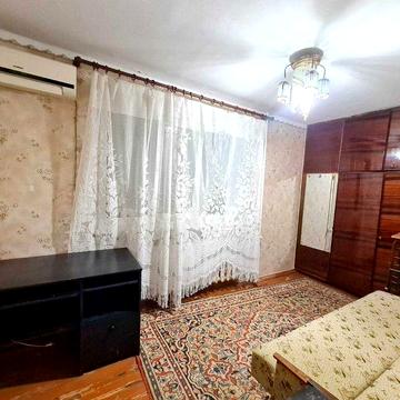 Долгосрочно 2х квартира с большим балконом  Канатная  Семинарская