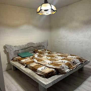 Здам 1 кв старе місто новобуд