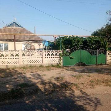 Продасться (не в оренду) ДВІ хати по ціні однієї с. Давидів Брід (є ві