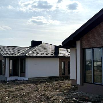 Продам котедж з всіма комунікаціями! Ділянка 4.5 сот