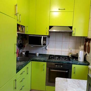 Продам 2 -х  8/9 пр.Юбилейный  51