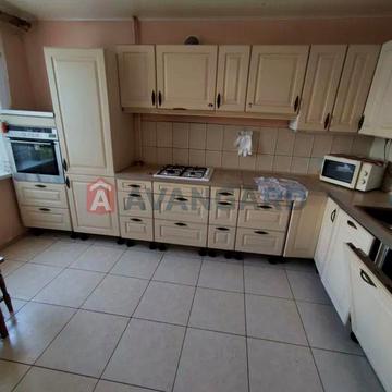 Продаж 3-кімнатної квартири