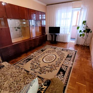 Драгоманова вул., 31