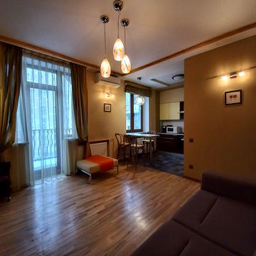 Панаса Мирного вул., 20