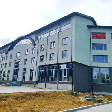 Броварської Сотні вул. (Чкалова), 1