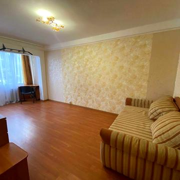 Здається 1-кімнатна, Маричанська 11/8