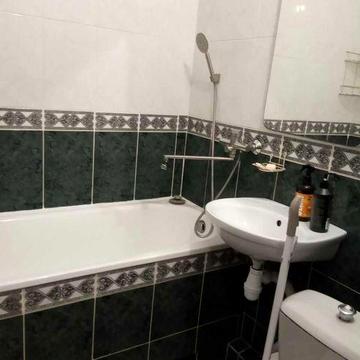 Киквидзе, 1-к отличная квартира, метро Выдубичи Печерск