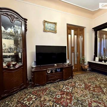 Продаж 5к Дім Героїв Майдану вулиця