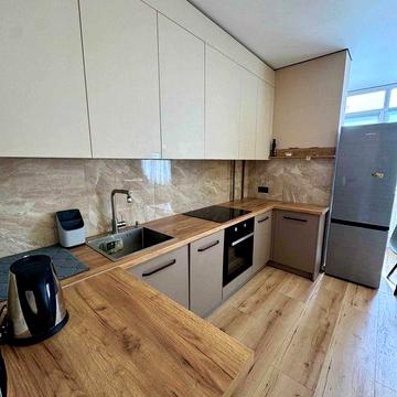 1-кімнатна квартира-студія в центрі