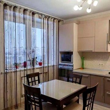 Продається 2 кімнатна квартира в Харкові на Салтівці.