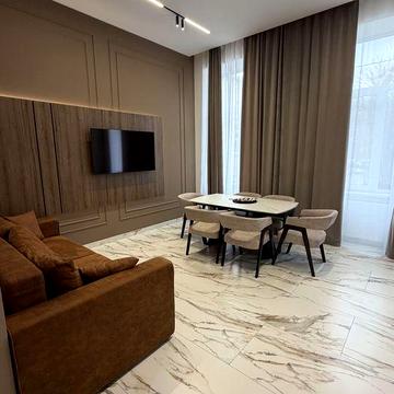 Продаж 2 кімнатноі квартири з ремонтом у центрі Львова