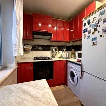 Продам 1-комн. квартиру в 522 м/р с кап. ремонтом