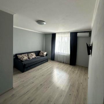 Алмазний нова квартира парковка у дворі вільна