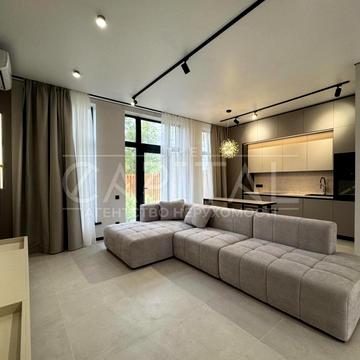 Виноградна вул.