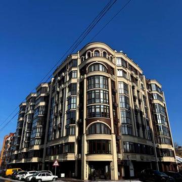 Центр орлика 26 паркінг , закритий двір вільна