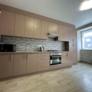 Здається 1 кім квартира на довгий термін