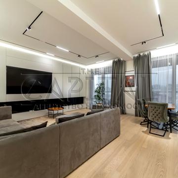 Заньковецької вул., 8