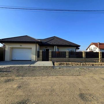 Американка 135 м² в Ужгороді (Садовий) / Тераса, гараж, тиха локація