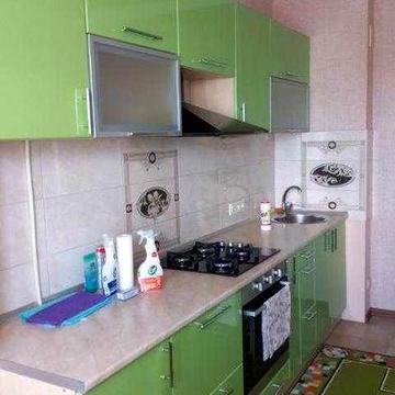 Сдам  1 комнатную на  Бочарова