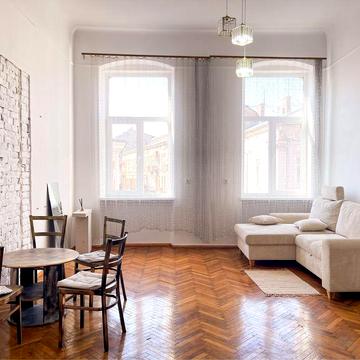 Здається 1кімн смарт квартира в центрі міста