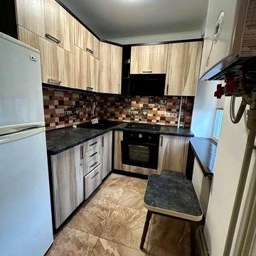 Оренда 2 км квартири поруч з стометрівкою