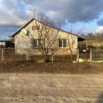 Продається хороший будинок