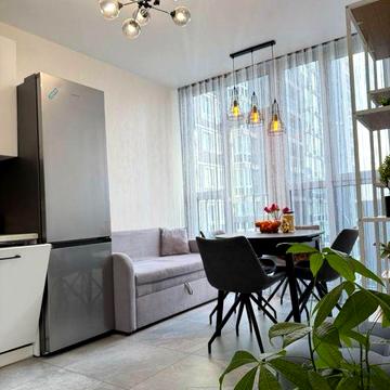 Класна квартира з ремонтом, ТРЦ на території, підземний паркінг!