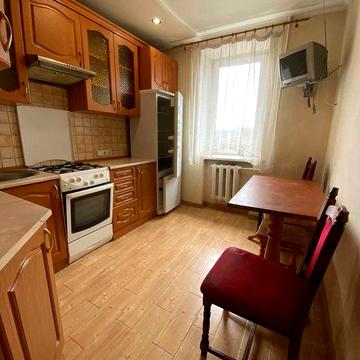 Оренда 2 кім квартири, вул Демнянська