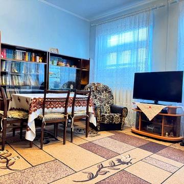 Будинок 80м2 в жилому стані з комунікаціями (Сокиряни)