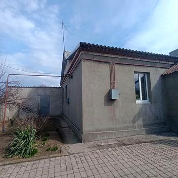 Продам шикарний будинок із гаражем,Аули