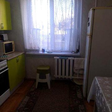 Продам 3 кімнатну квартиру в гарному стані. Можна під програми.