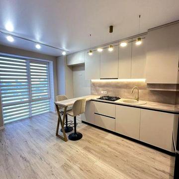 Продаж / Квартира / Боголюбова , Рівне