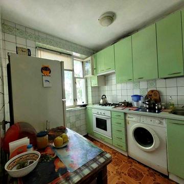 Продаж 2-кімнатної квартири вул.Металургів (поруч Сам Маркет)