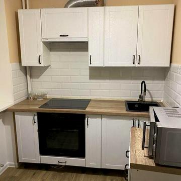 Продам двокімнатну квртиру пгт Меліоративне.