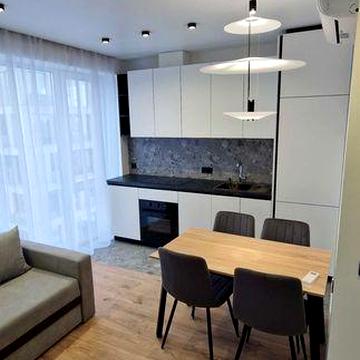 Продам 2 кім. квартиру з готовим ремонтом ЖК"Вертикаль" ТРЦ"Караван" ЖК Вертикаль