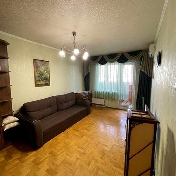 Дарницький район/ Харьковский / Тростянецкая 6а