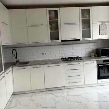 Довгострокова оренда 4к Квартира Інтелігентний провулок