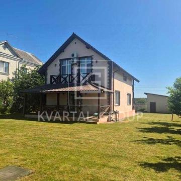 Продаж будинку з ремонтом та меблями та великою ділянкою  БЕЗ КОМІСІЇ