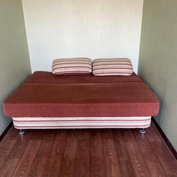 Оренда затишна квартира в центрі з видом на парк