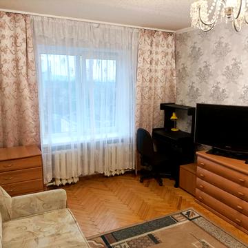 Єреванська вул., 28-А