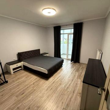 Оренда  2 кімнатної квартири Солонка Орлика, 1А