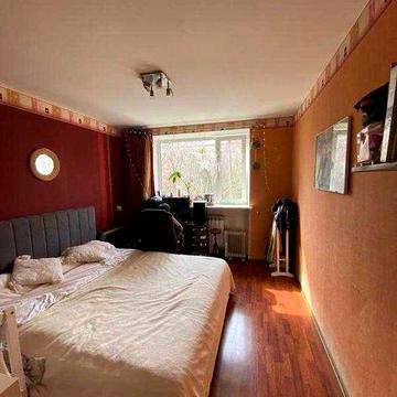 Продам 2-кімнатну квартиру на Слобідці