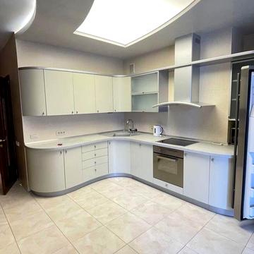 Тіниста вул., 9/12