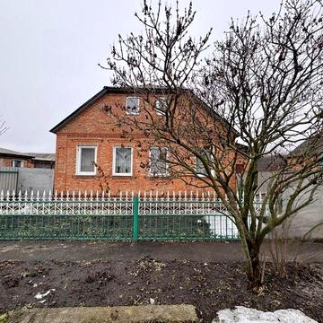 Продається цегляний будинок на Косівщині.