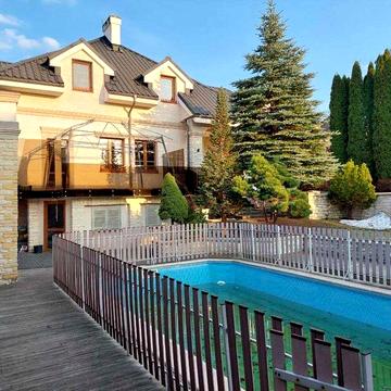 продаж будинку Брюховичі (центральна частина міста)