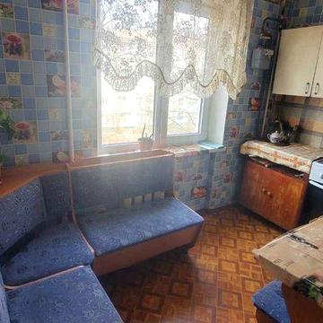 сдам 2 комн квартиру  Чаривная 145