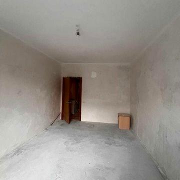 4к квартира по вул Вишняківська, 13